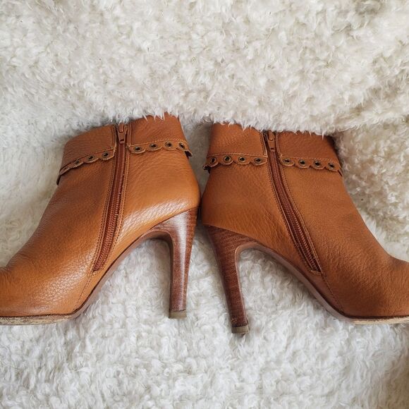 Michael‎ Kors tan scalloped leather ankle boots sz 8.5 - Picture 5 of 7